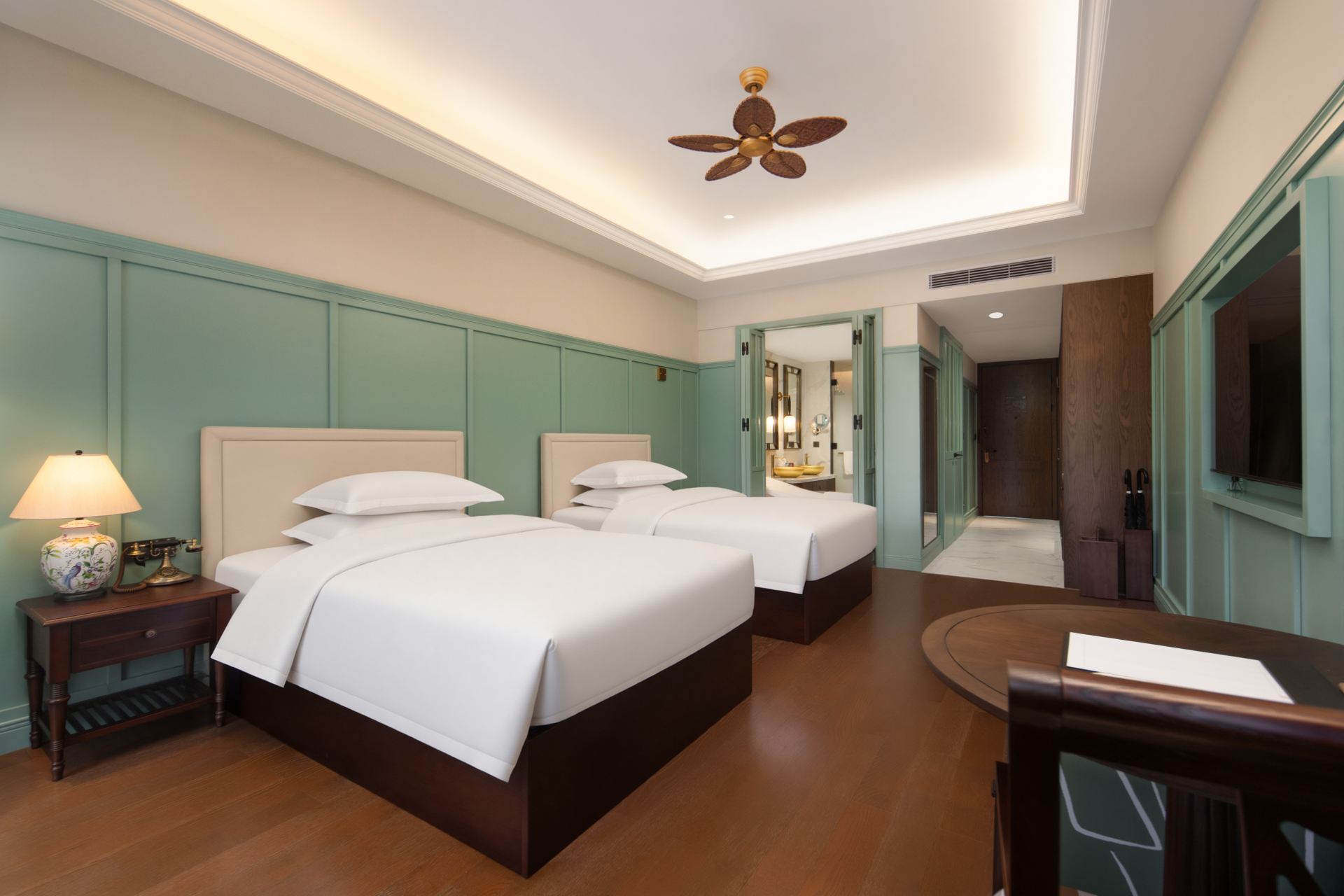Superior 2-Bed Room
