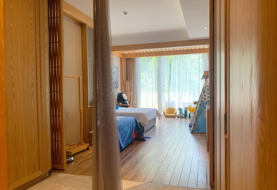 海底小縱隊親子房