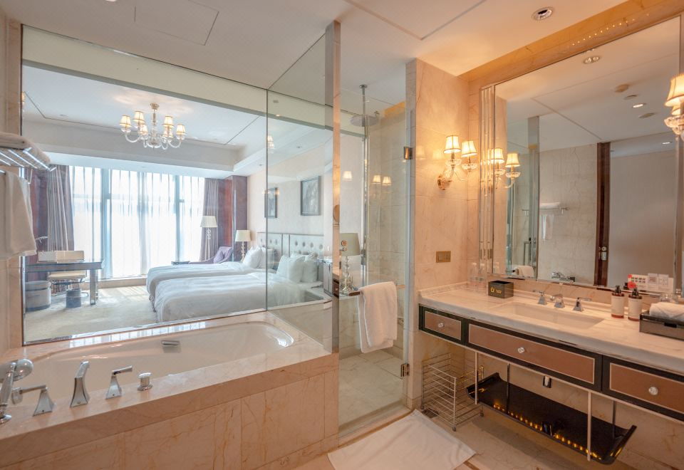 高级双床房（全景落地窗+躺卧沙发）