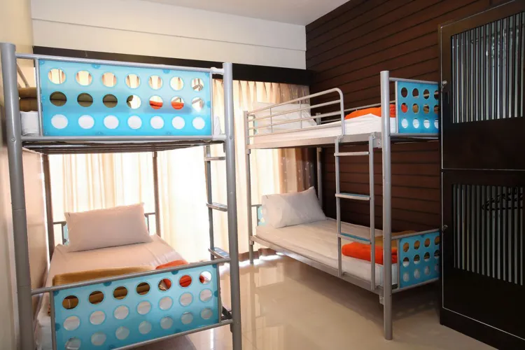 ห้องรวม 6 เตียง