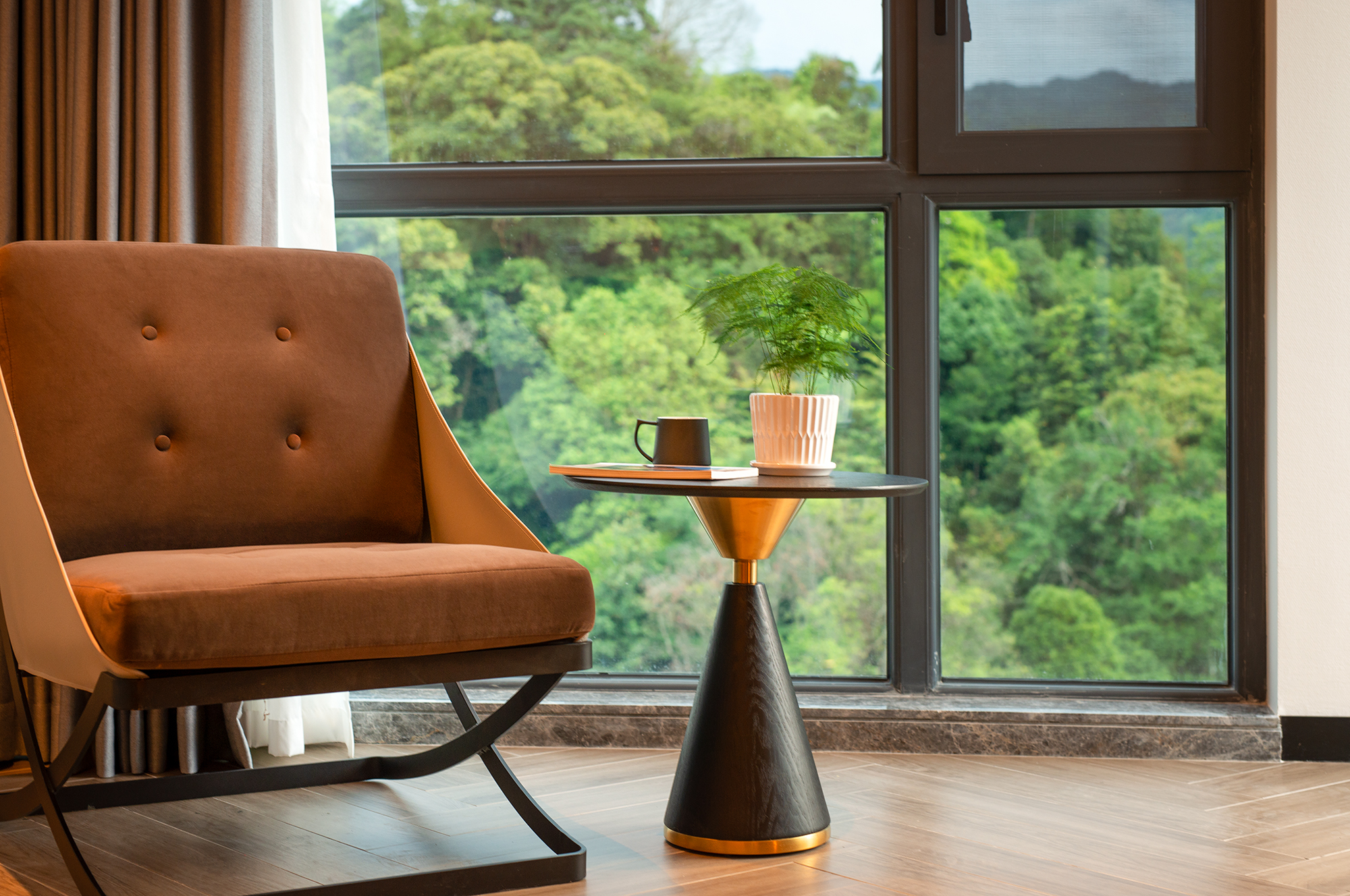 雅痞尊享山水套房