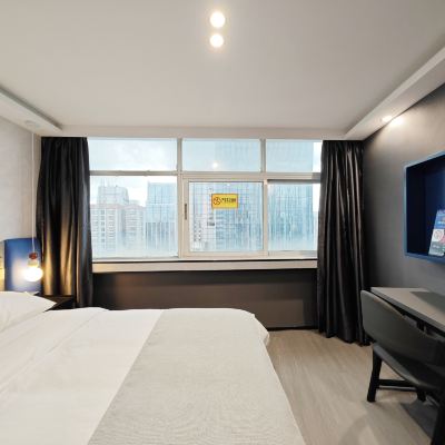 陽光大床房 深圳福易得酒店（東門老街店）優惠