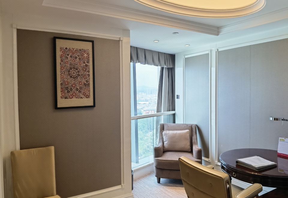 行政豪华套房两房一厅（带书房）·行政待遇