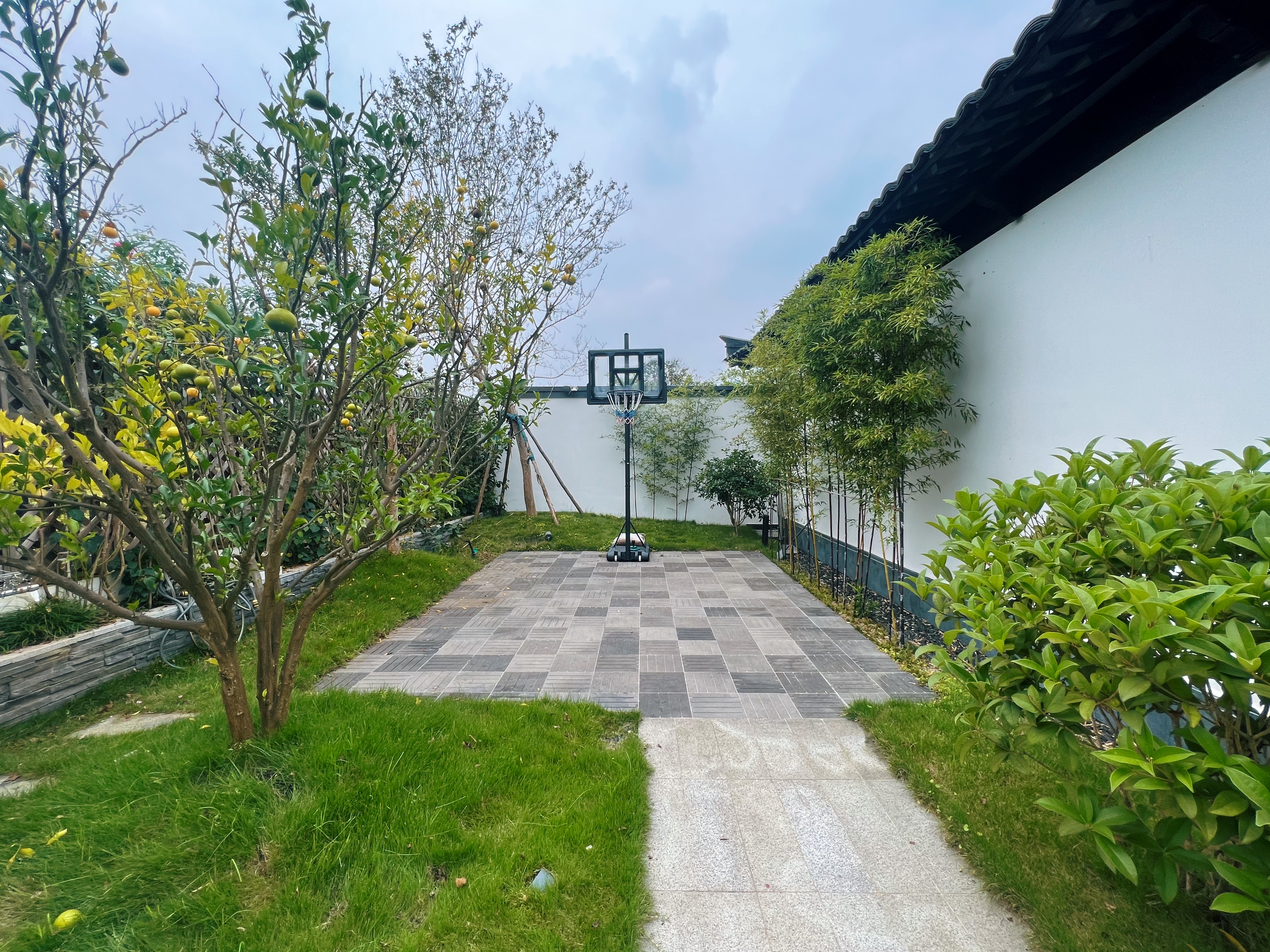 豪华四卧三衞影音花园别院