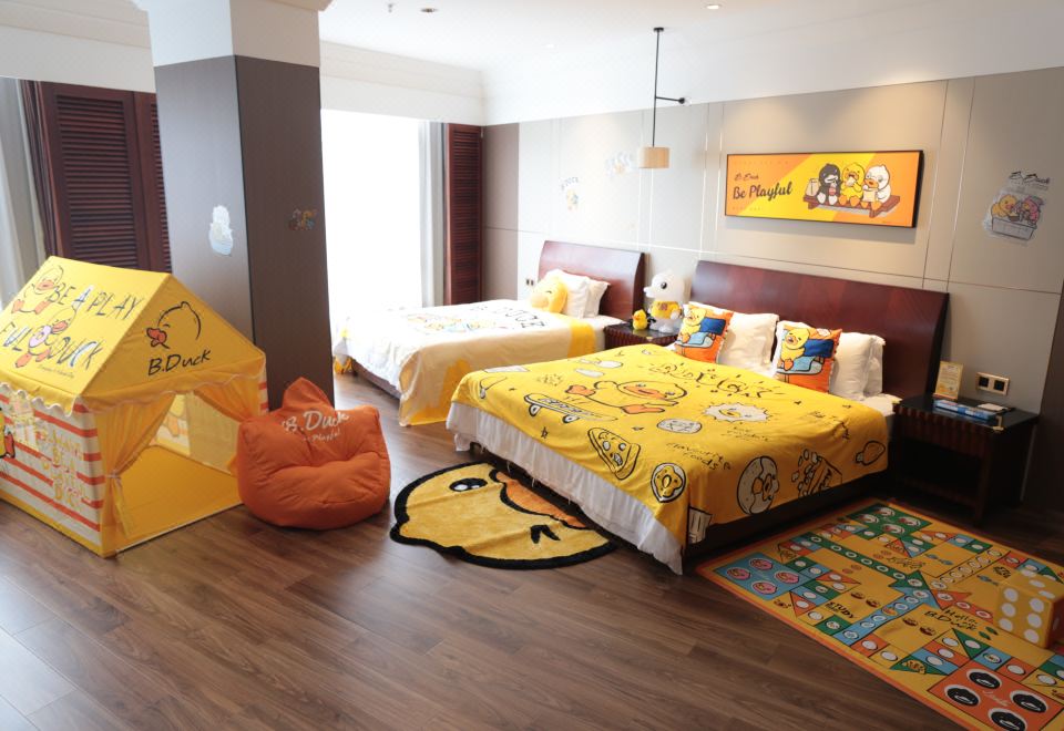 卡通主题亲子房