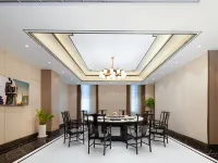 Jinjiang Metropolo Hotel (Huangshi Development Zone Olympic Sports Center Baihuayuan)