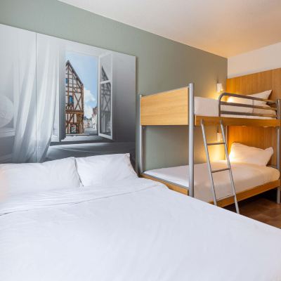 Quadruple Room B&B Hôtel Chartres le Coudray Promo Code