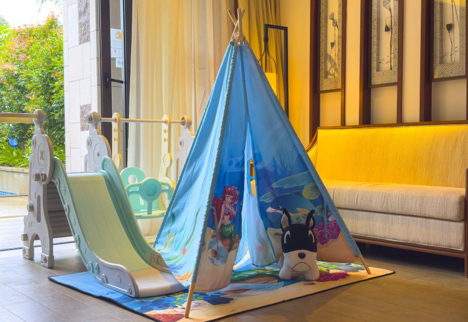 開元親子池畔大床房