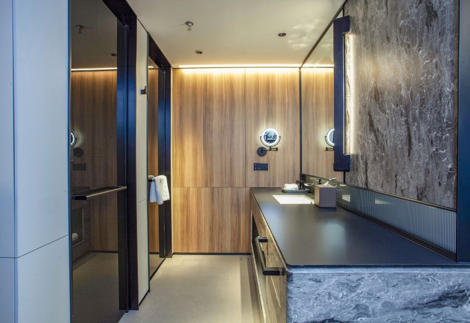 城际行政房-大床（裸睡床品+澳洲精油洗护+柏林沙发）