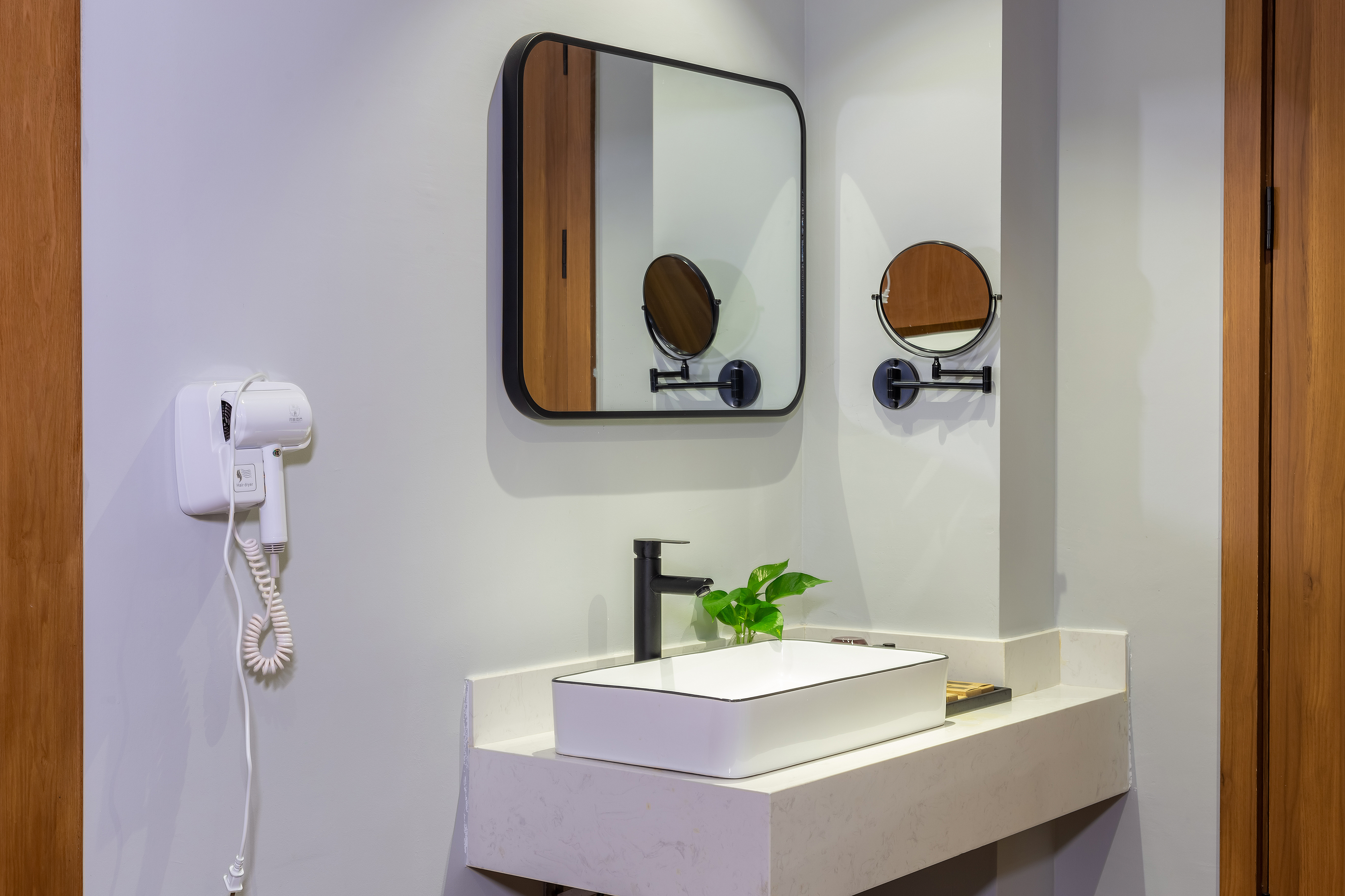 Xianchuang Hotel榻榻米家庭房+和风雅榻+minibar+舒适浴袍