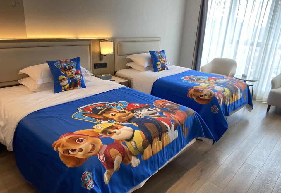 Paw Patrol Themed Twin Room (Full House Smart Home System + Hansgrohe Bathroom)