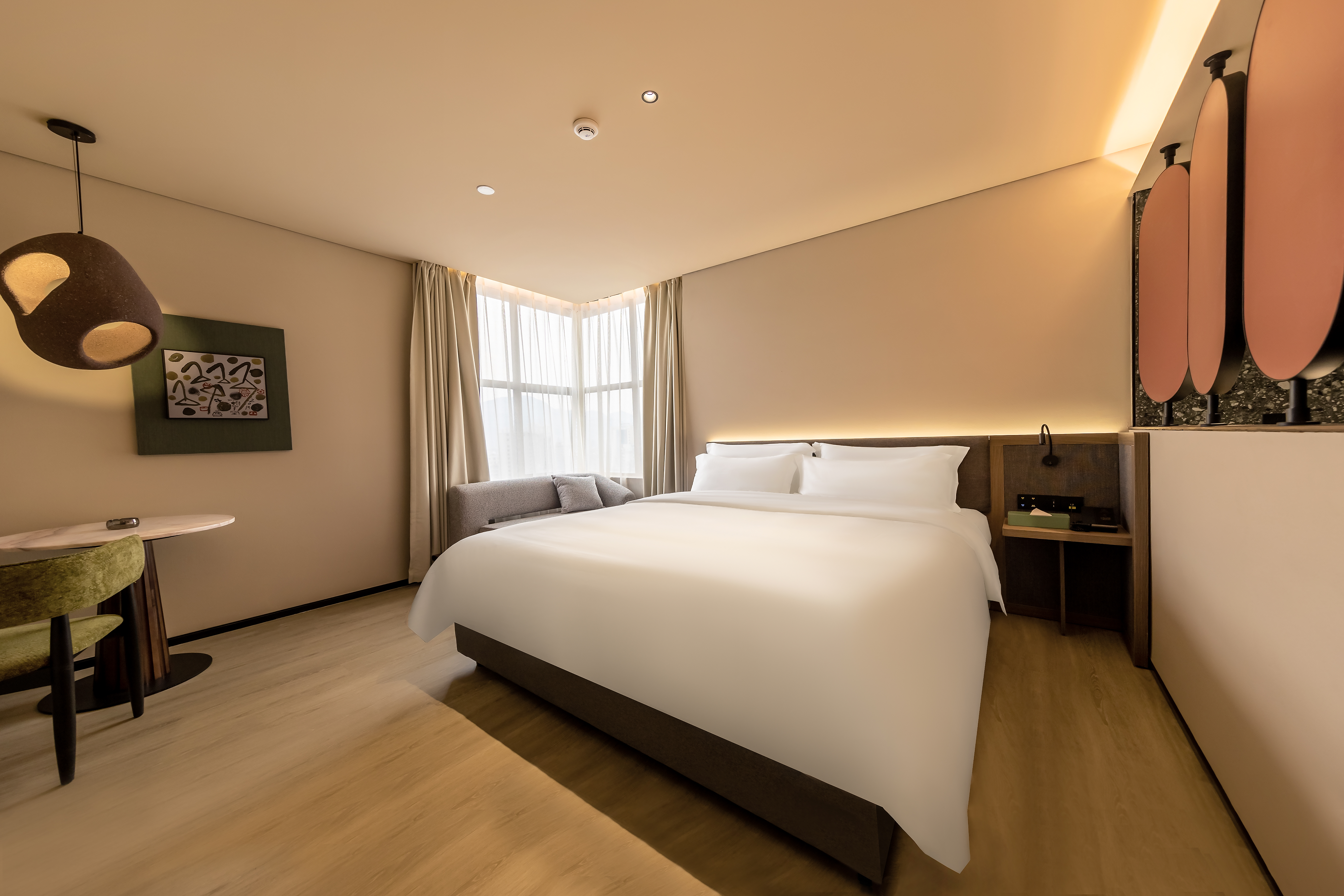 豪华大床房（安静/舒适/逸梦+零压舒眠床垫）