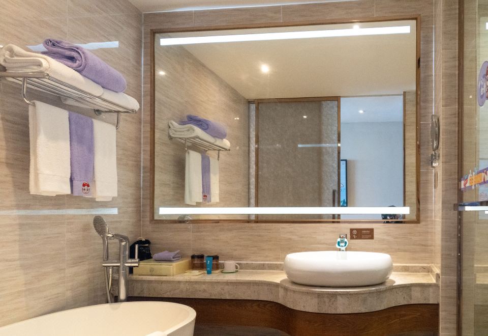 酷芽猪猪侠海景家庭房（子母床）