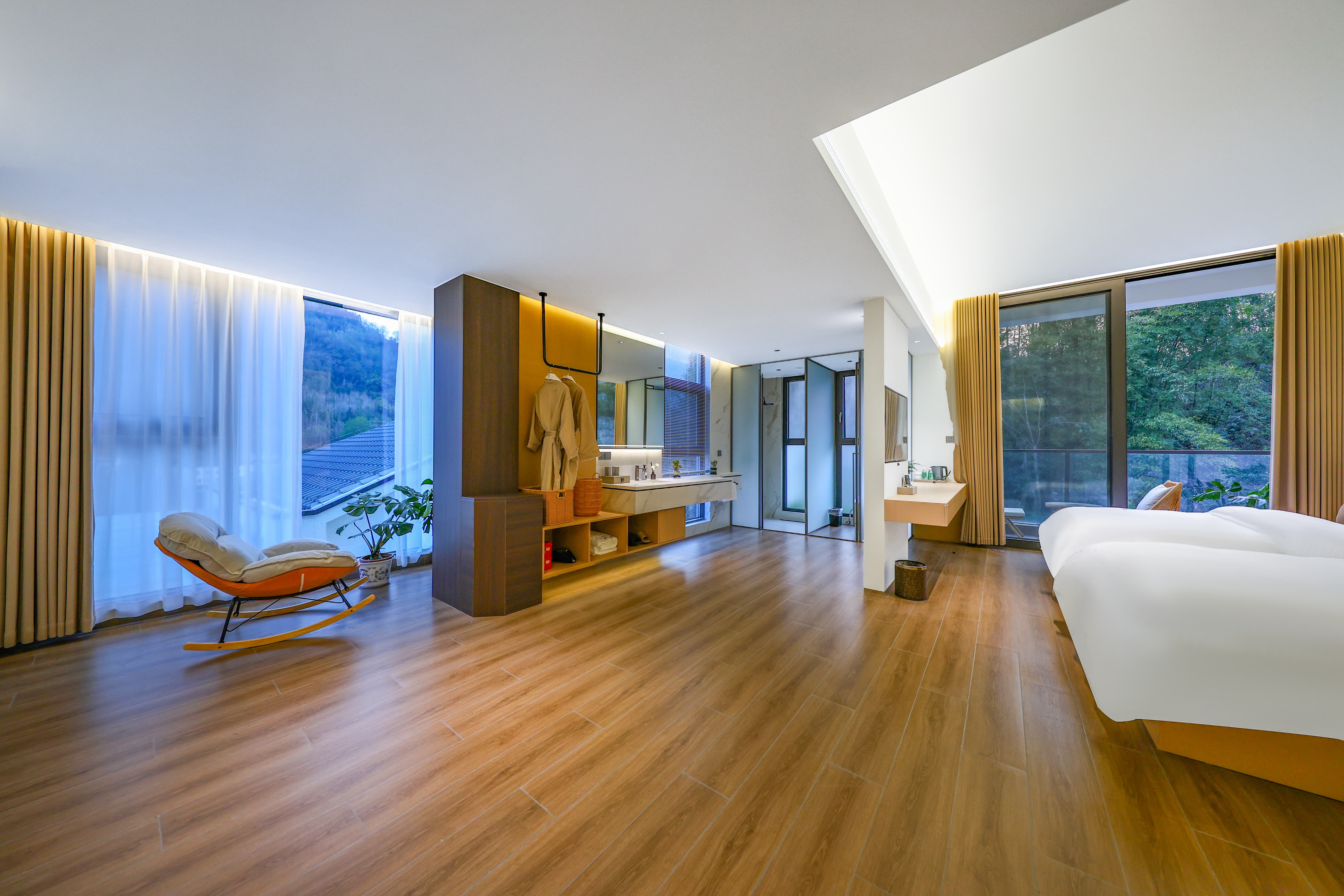 木朵.碉晖观景阳台全景双床房