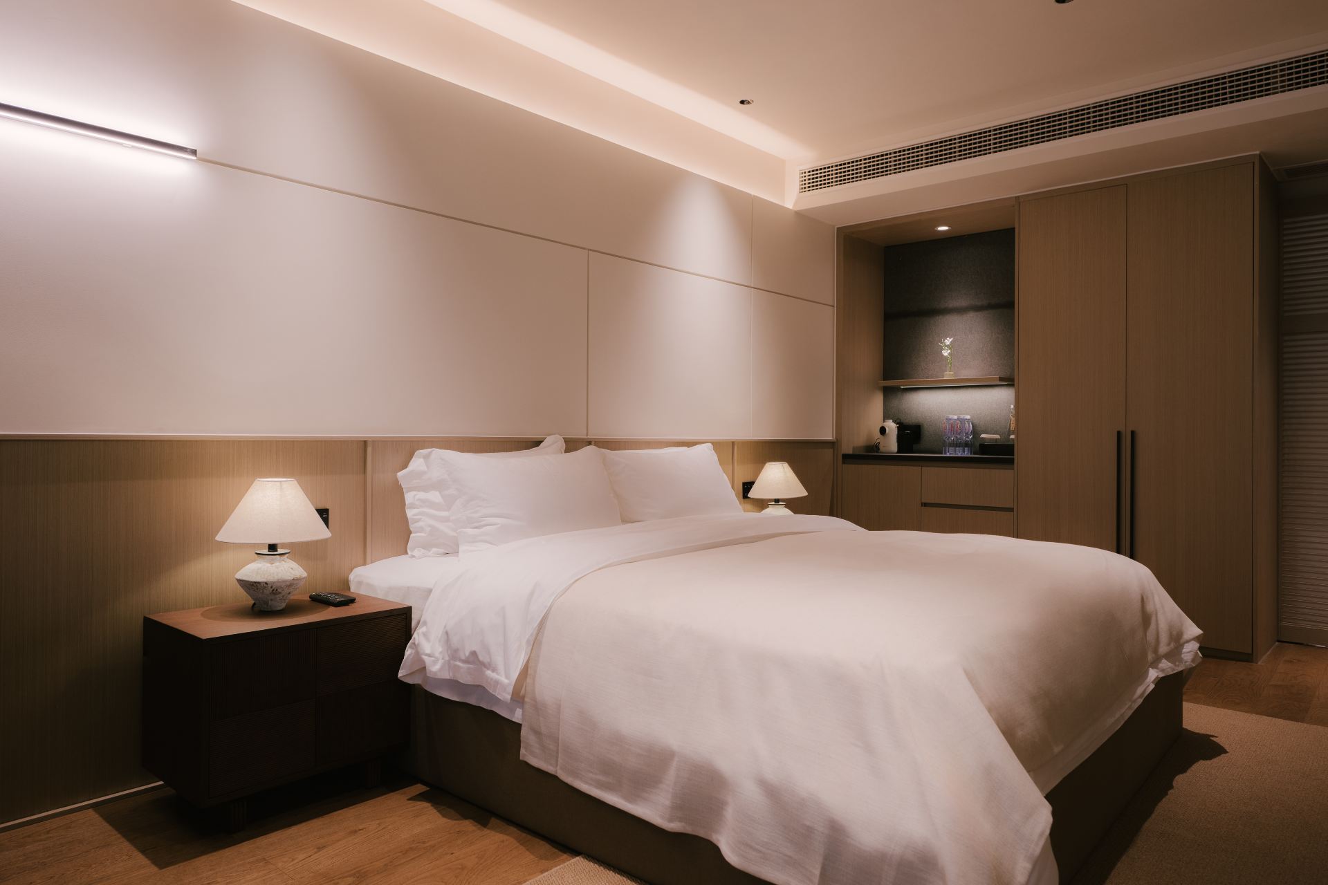 Floral Destiny Mountain-View Independent Courtyard Private Hot Spring Double Bed Room