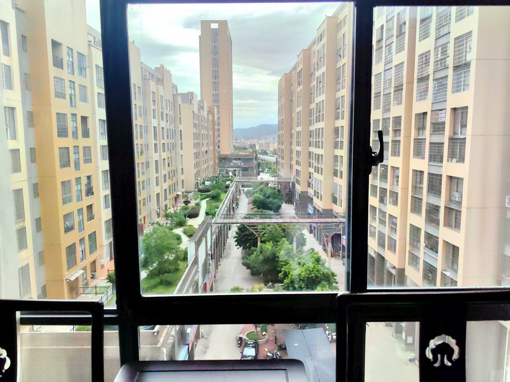 Huichang Moon Bay International Hotel (Huichang County Administrative Center Store)典雅双床房（现代简约沙发+安心睡眠）