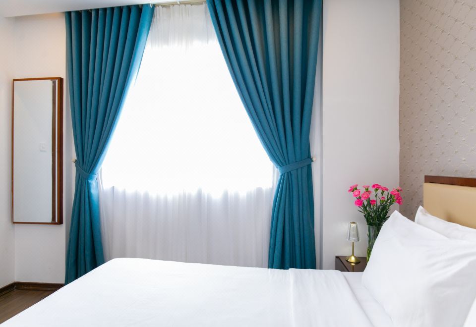 Ritzy Boutique Hotel Da NangSuperior Double Room With City View