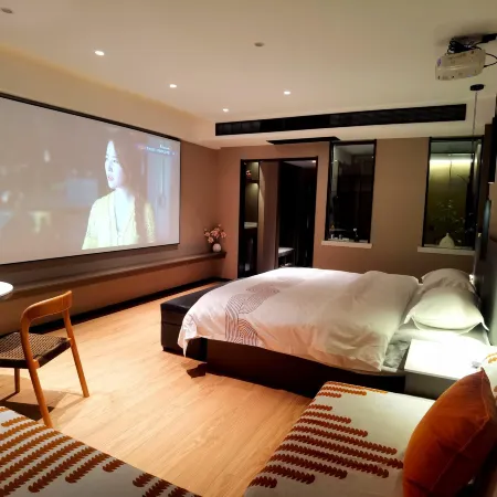 Wowo Theme Apartment (Chuzhou Modern City)