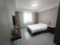 Liyue Homestay (Yining Airport Baicheng Railway Station)