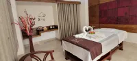 White Palace Hotel