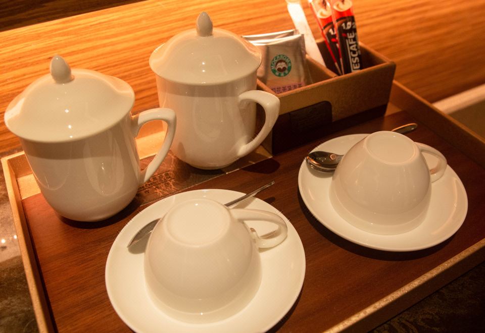 Regal Palace Hot Spring Hotel GuangzhouMountain-View Hot Spring Double Bed Room With Private Tub, Certified Spring Water, Balcony, Private Bathtub