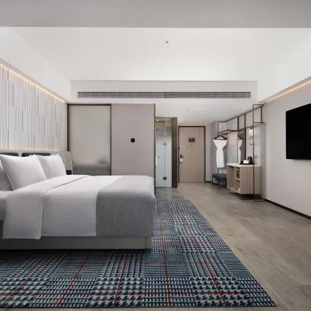 Pingyi Wanda Yuehua Hotel
