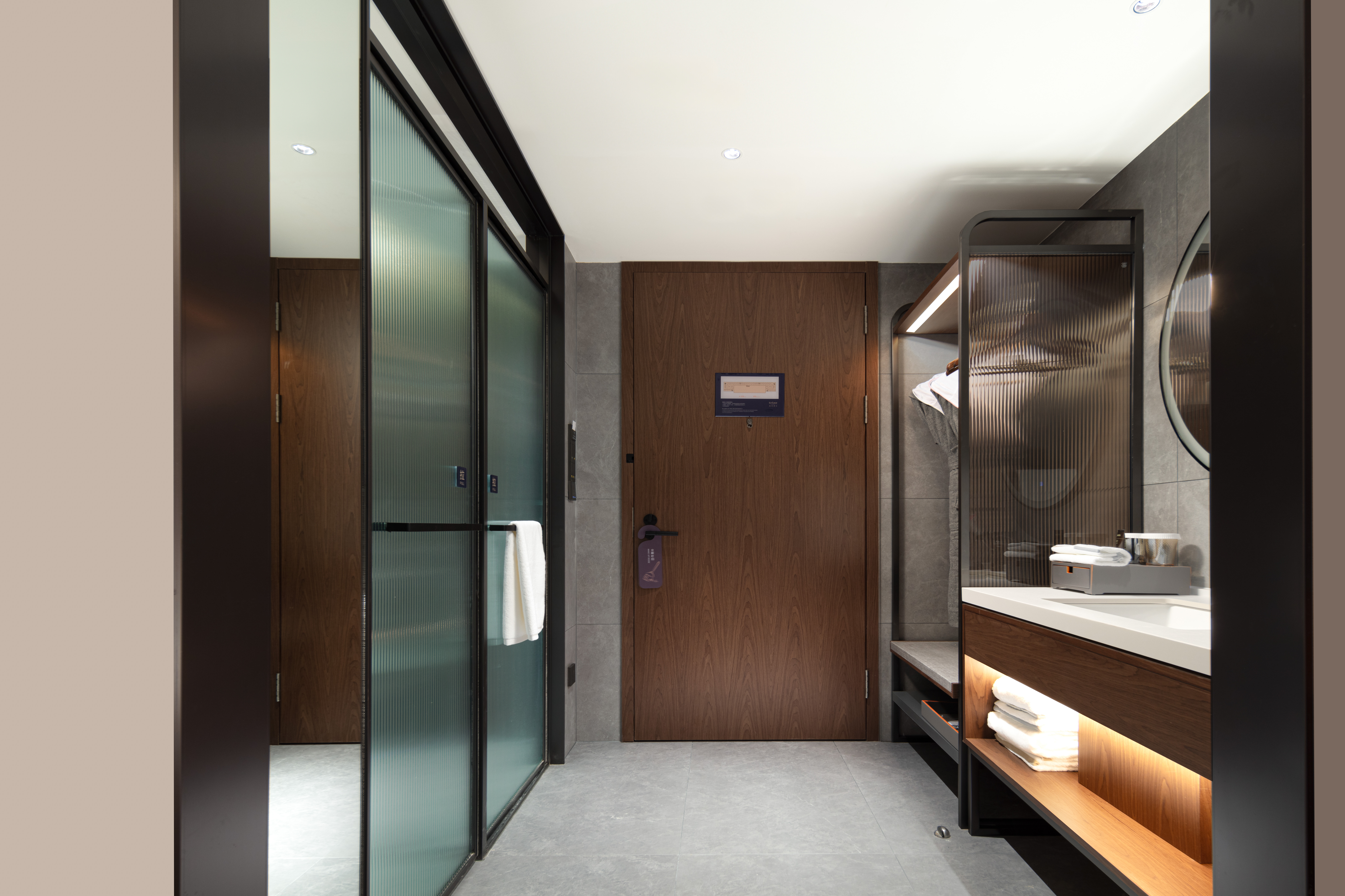 豪华大床房 （皮爷胶囊Coffee机+智能客控+丝涟床垫）