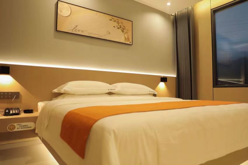 智能大床房（全屋语音控制）