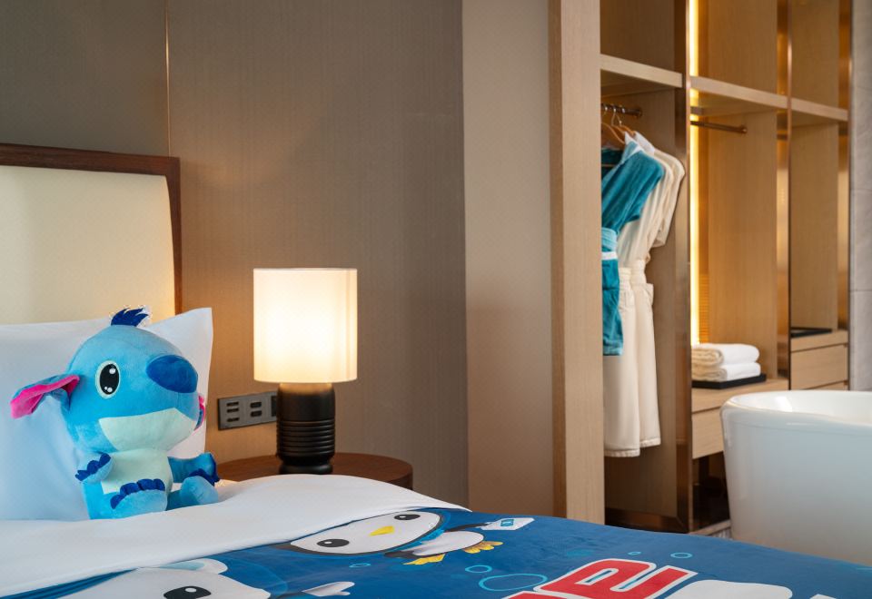 山水童趣·小纵队亲子主题房丨嗨萌帐篷+伴眠玩偶+浴缸