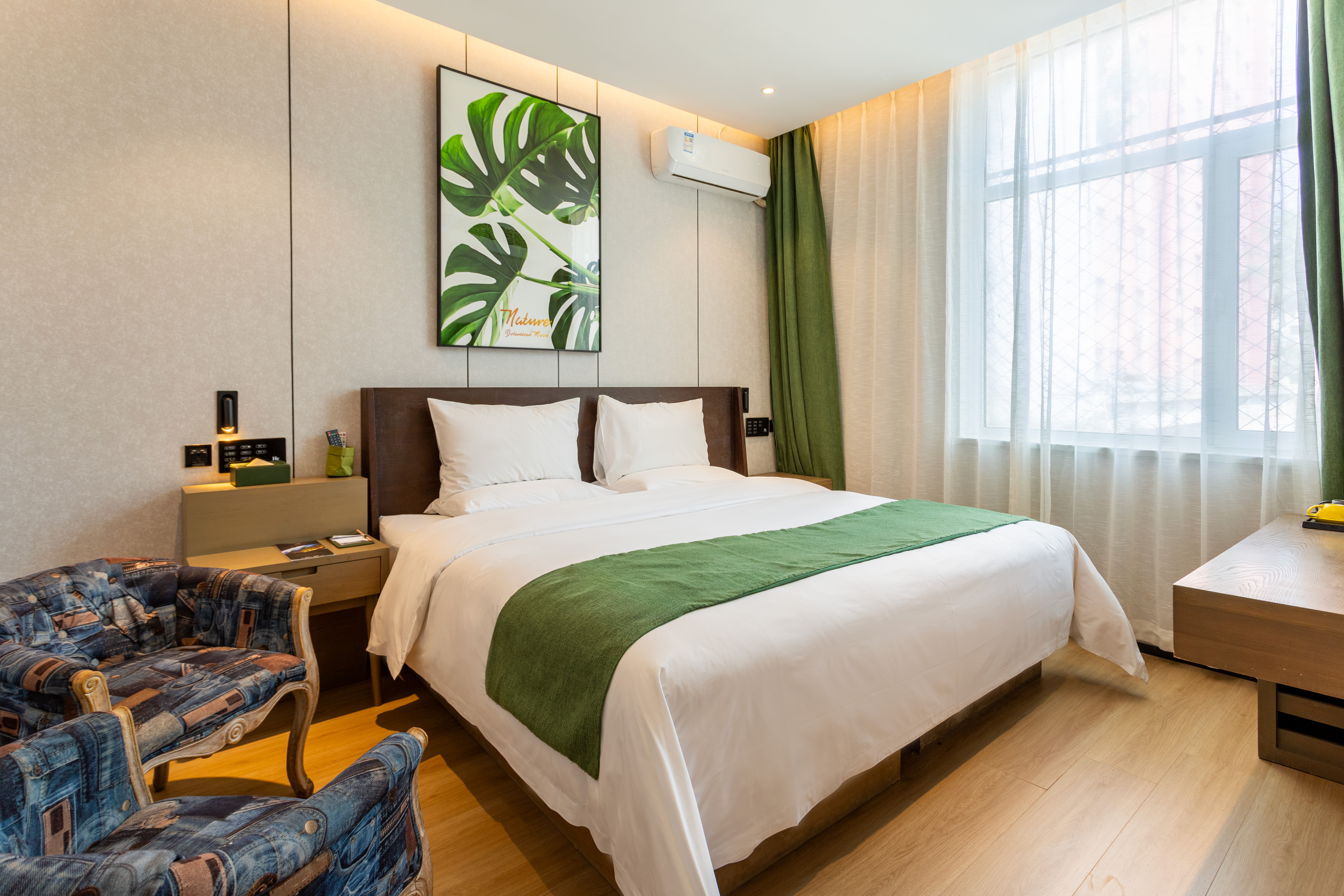 Smart Cozy Room (Double Bed)