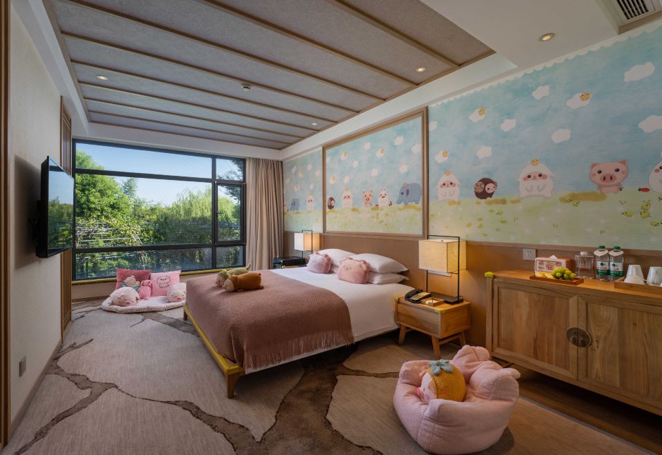 粉红小猪园景主题房