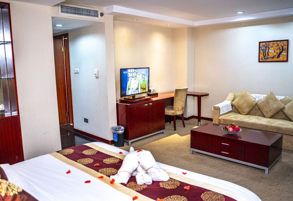 霓裳羽衣豪華大床房