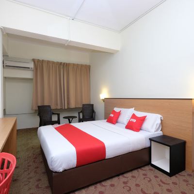 Standard Double Room Kupon OYO 1105 Hotel 75