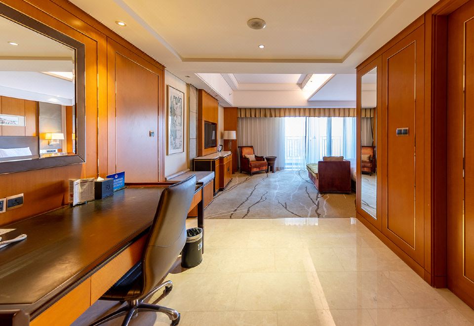 水镇商务大床房