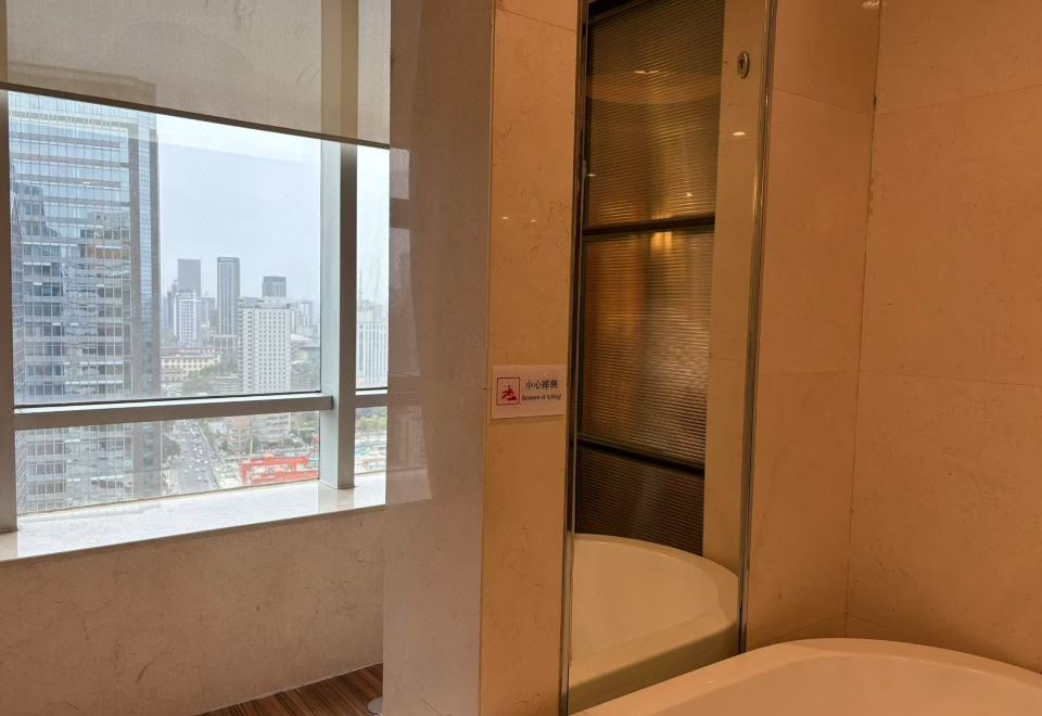 行政榻榻米家庭双床房