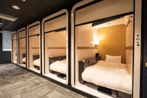 FIRST CABIN INTERNATIONAL HAWAII