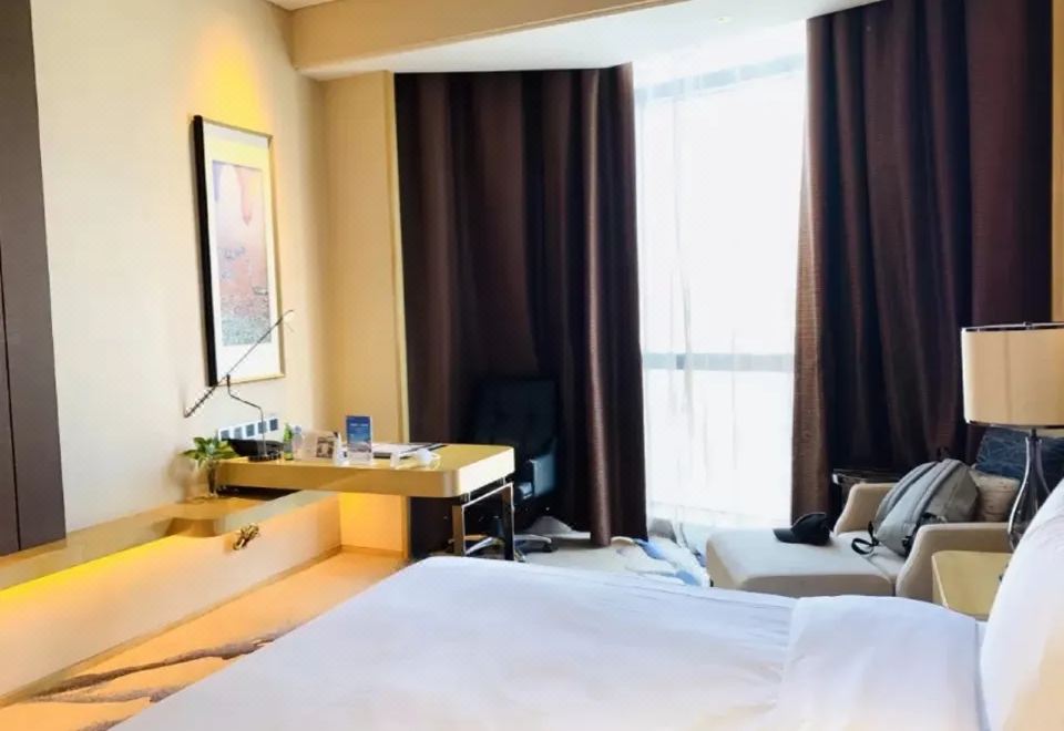 高級豪華雙床房（俯瞰商業街景）