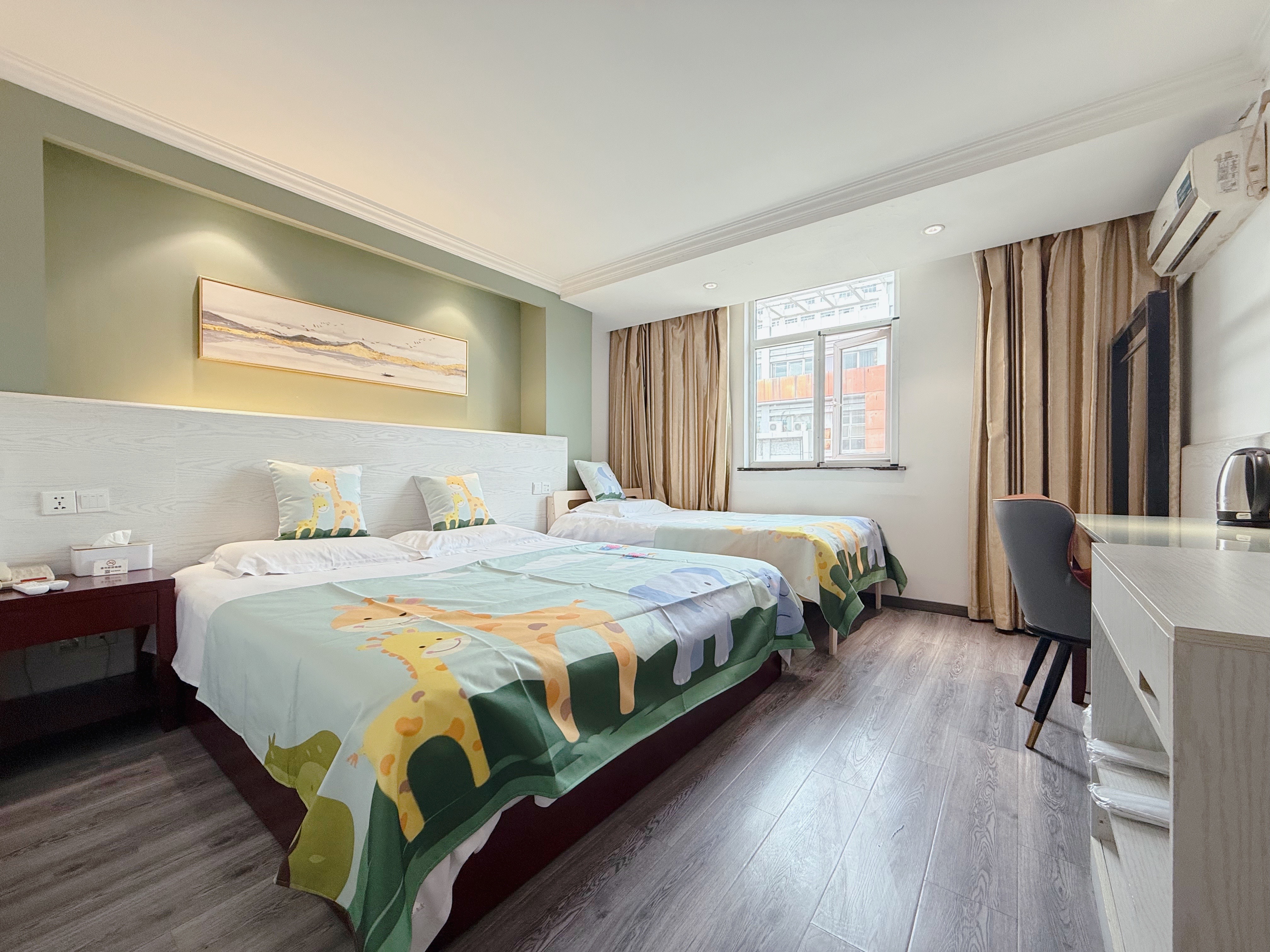 童趣HOME房（婴儿浴盆+卡通）