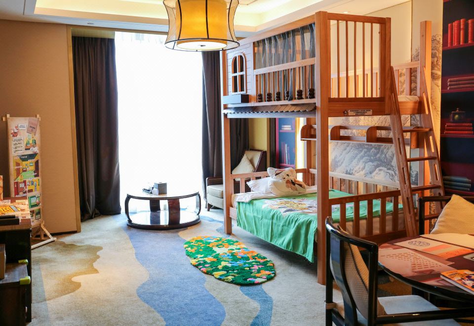 神探邁克狐探秘?親子套房（劇本游戲+小童上下雙層床）