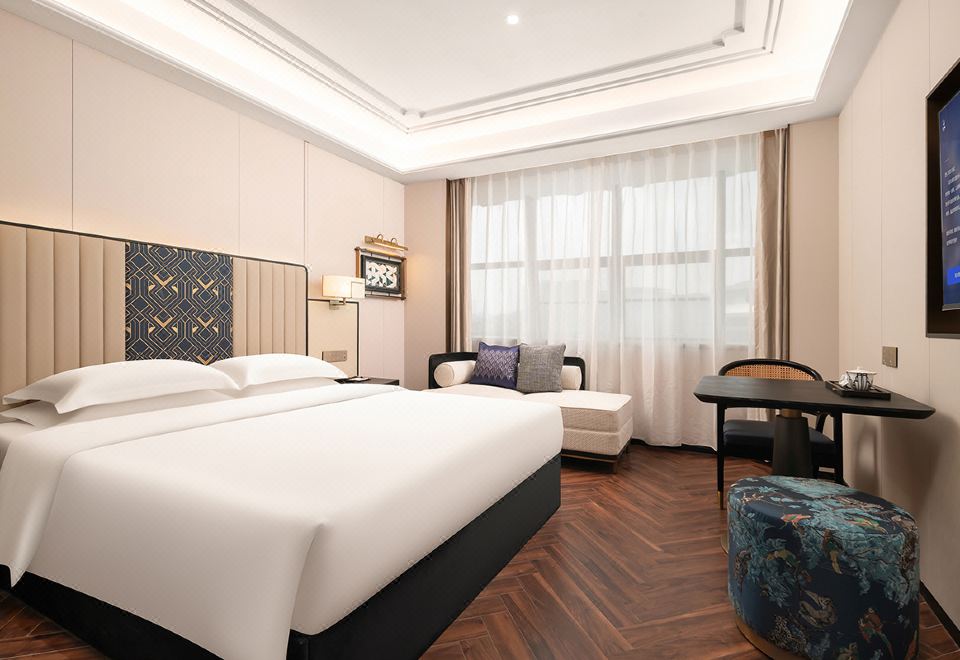 行政尊享大床房（智能客控-乳膠床品-功夫茶具）