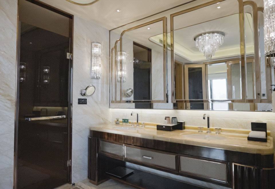 行政樓層河景大床房（悅享河景+超大浴缸+深睡床墊）