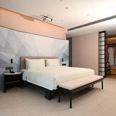 單臥套房（浴缸+獨立臥室） 廣州景閣飯店（白雲國際機場T2航廈店）優惠