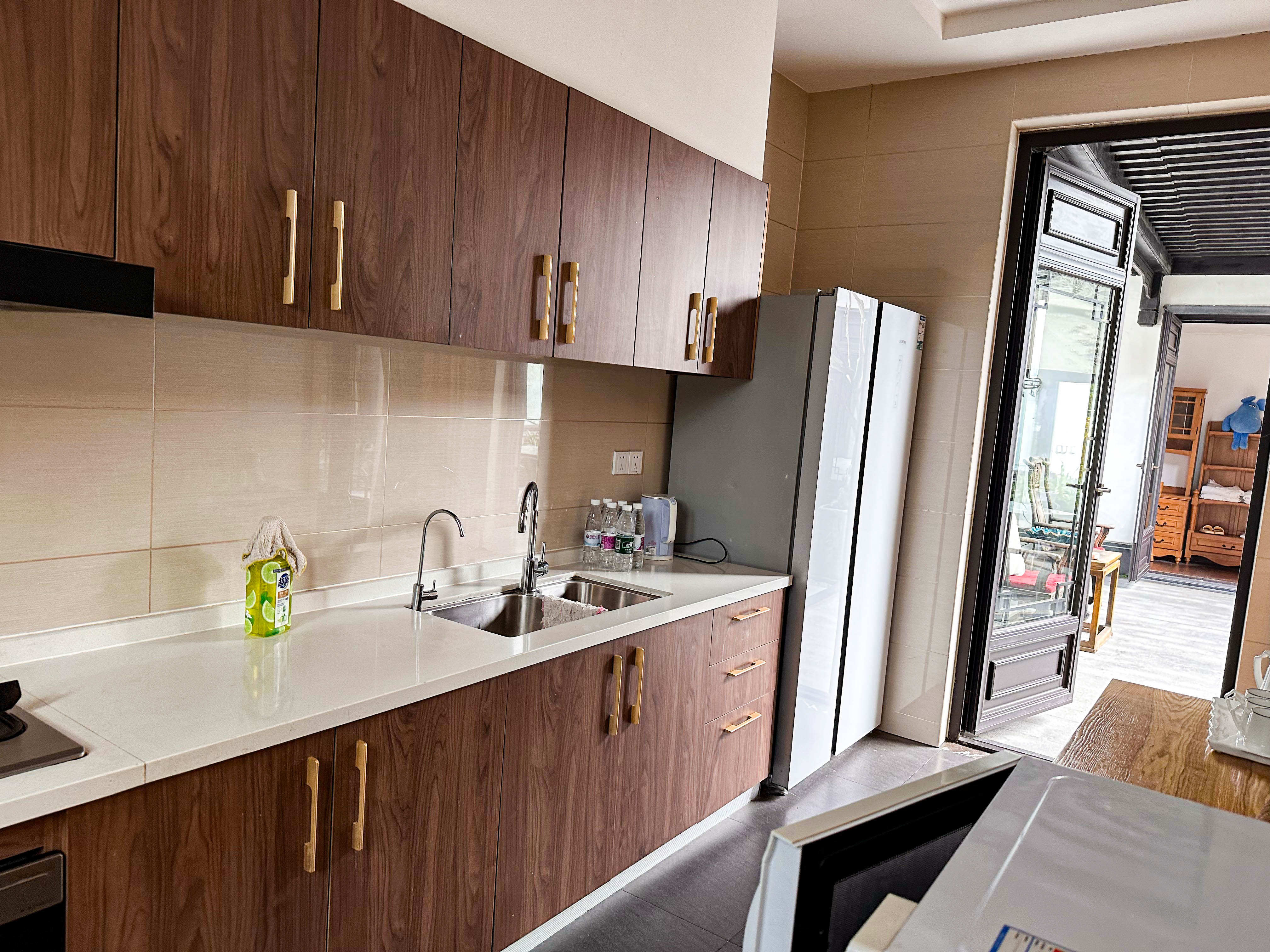 三房三衞徽韵·新中式商务雅院