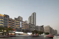 Liling Cichen Grand Hotel (Liquan Road Jiuhong Century Plaza)