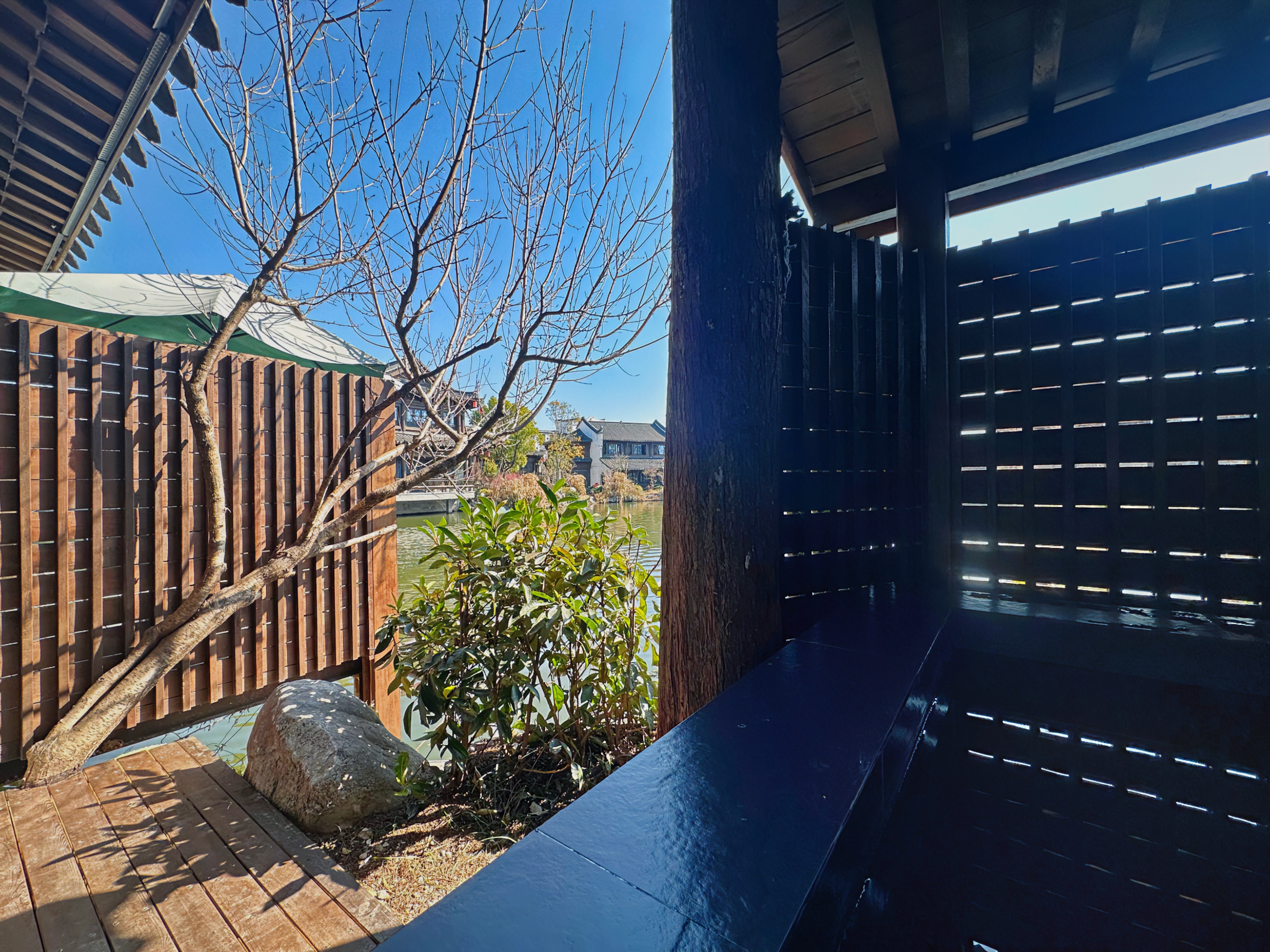 玉带河景庭院恒温私汤房