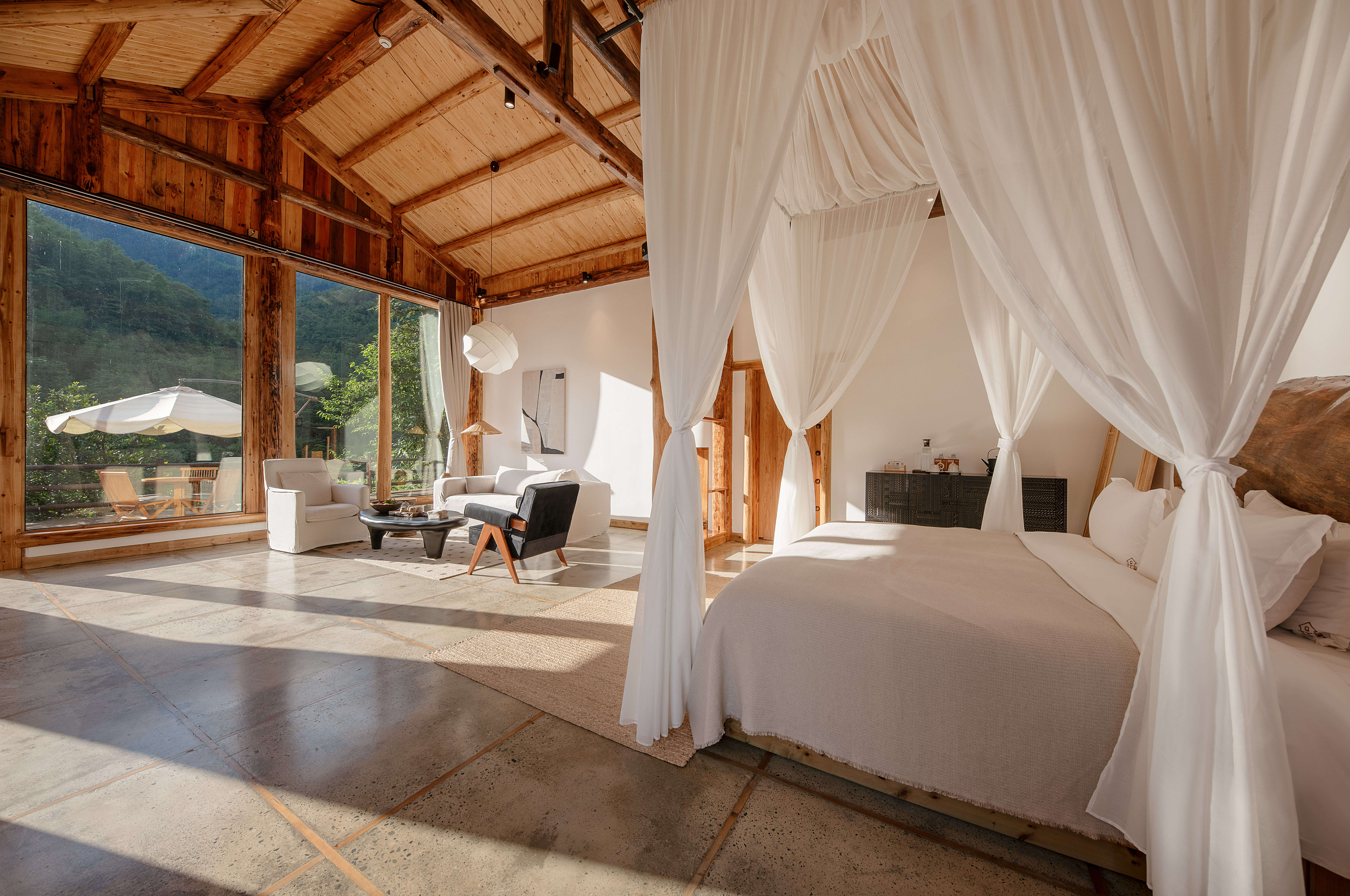 顶奢两室一厅套房（壁炉）