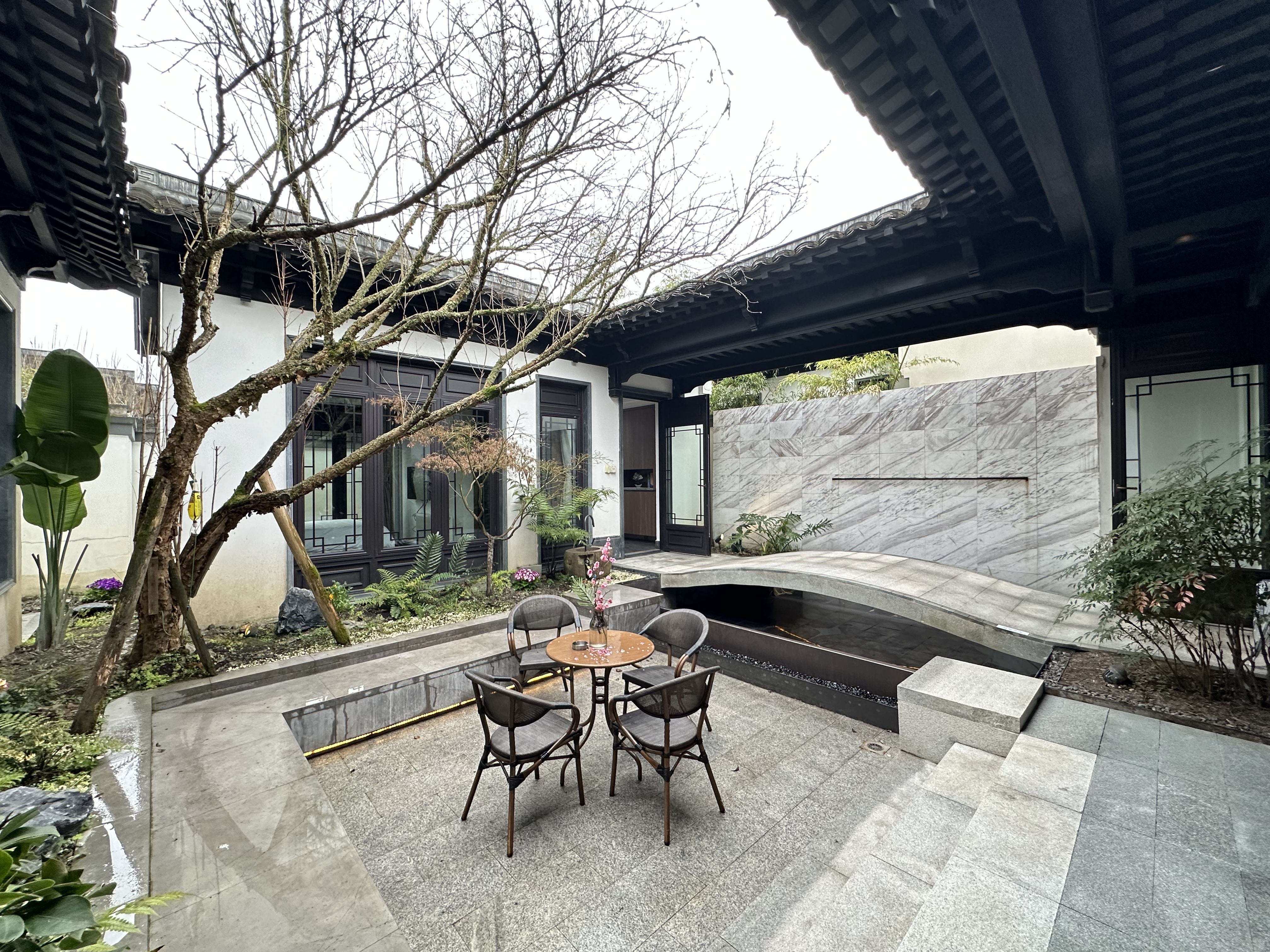 全景三房三衞·月沼轻奢合院