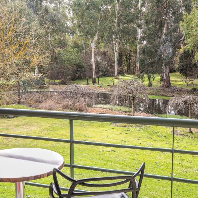 Lakeview Queen SPA Studio Nightcap at York on Lilydale Promo Code