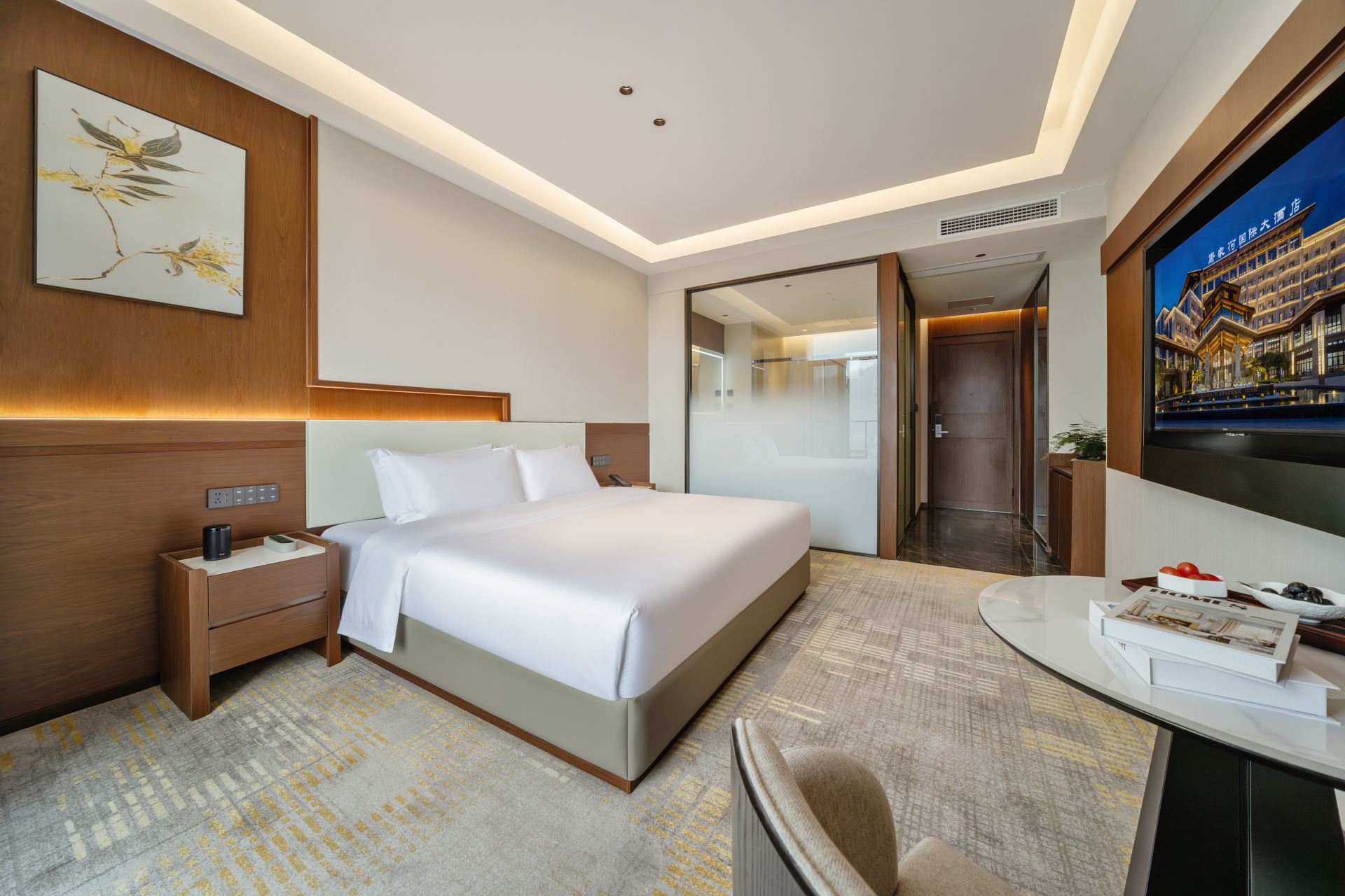 Deluxe Queen Room