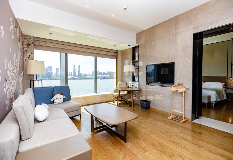 豪友团家庭联通房